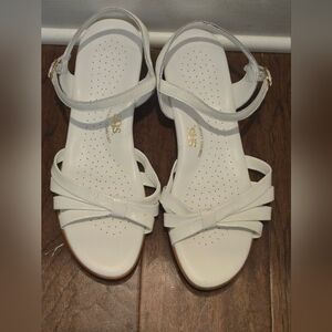 SAS White Women's Sandals
